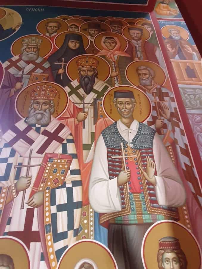 KOLORITNA UNUTRAŠNJOST HRAMA: Pravoslava crkva u Kukujevcima