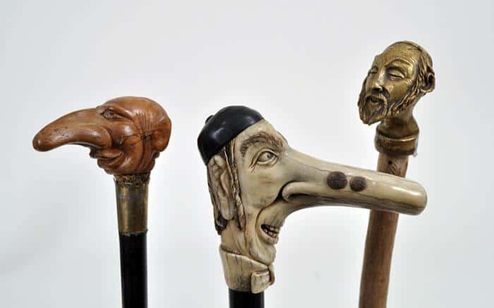 Štapovi sa drškom u obliku "jevrejskog nosa": Deo kolekcije Martina Šlafa