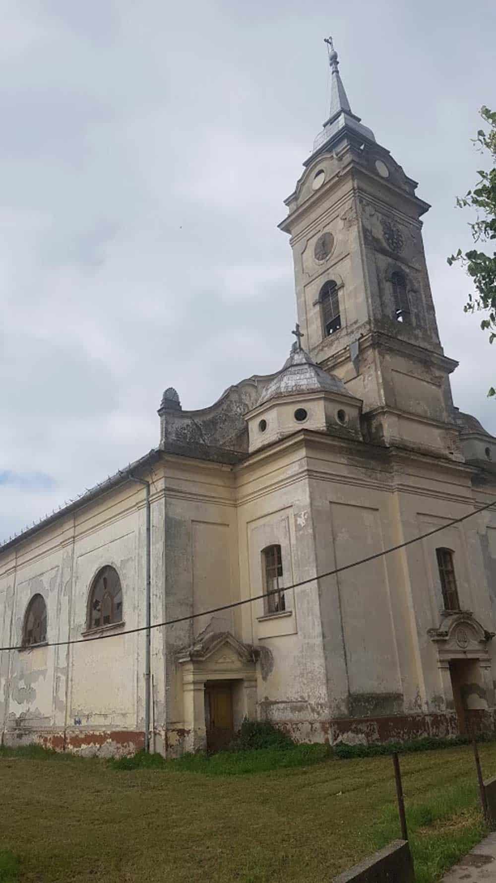 Crkva Sv. Martina u Karavukovu
