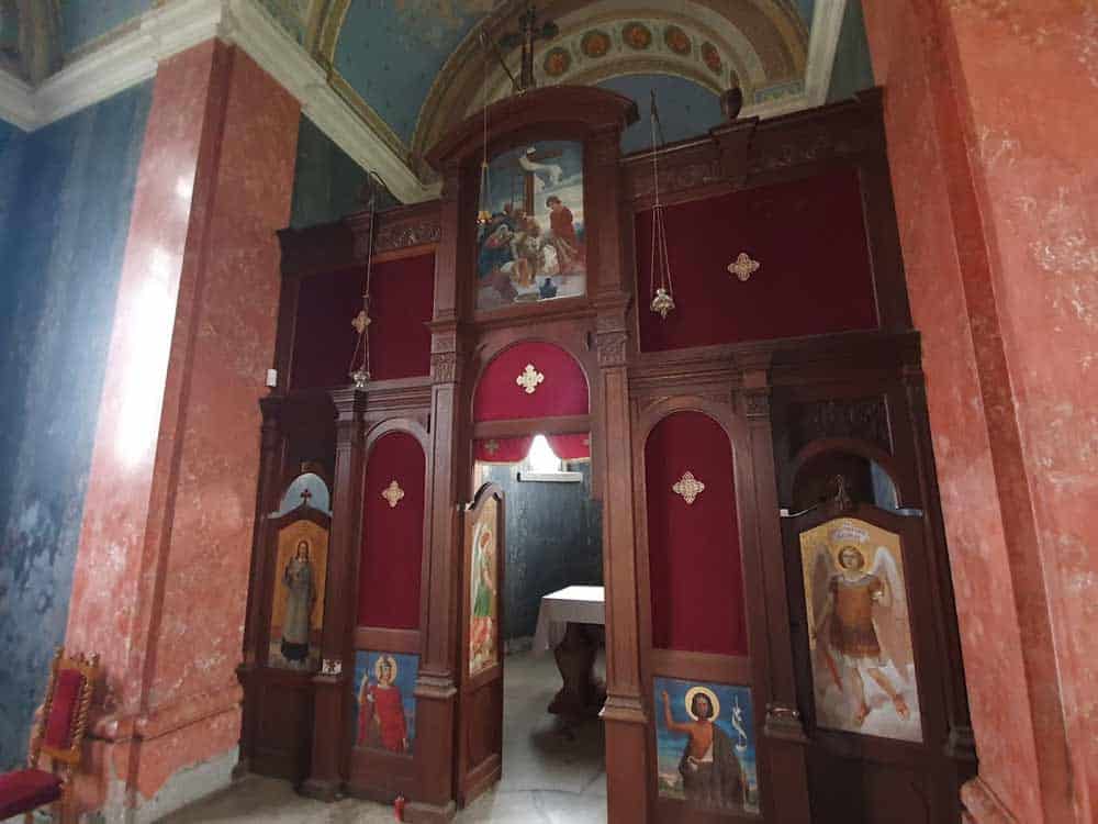 NEDOSTAJUĆE IKONE: Ikonostas u kapeli Bogdana Dunđerskog