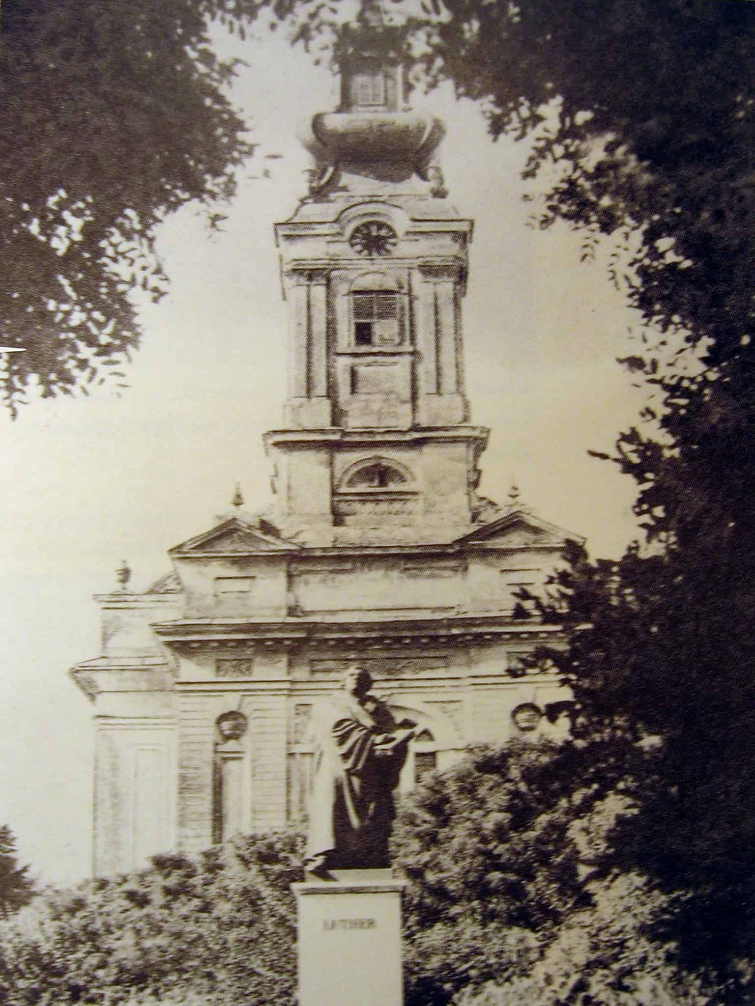 Planovi za povratak: Spomenik Martinu Luteru u Vrbasu, oboren i pretopljen posle rata