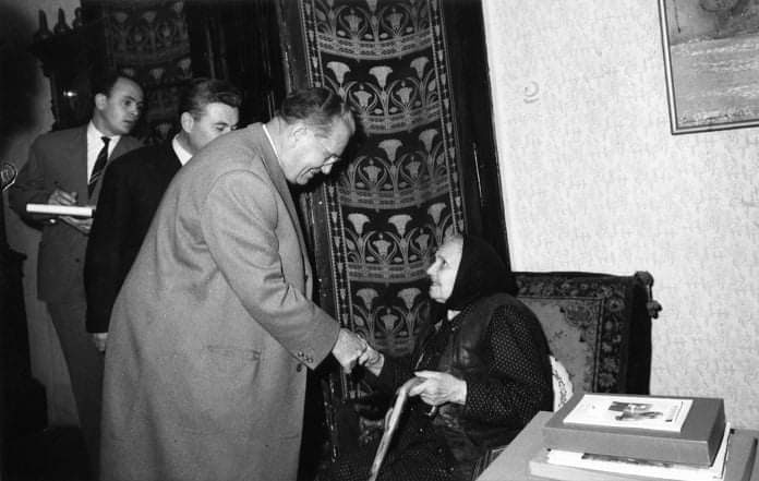 SUSRET 1965: Josip Broz Tito i Persida Šumanović u njenoj kući u Šidu