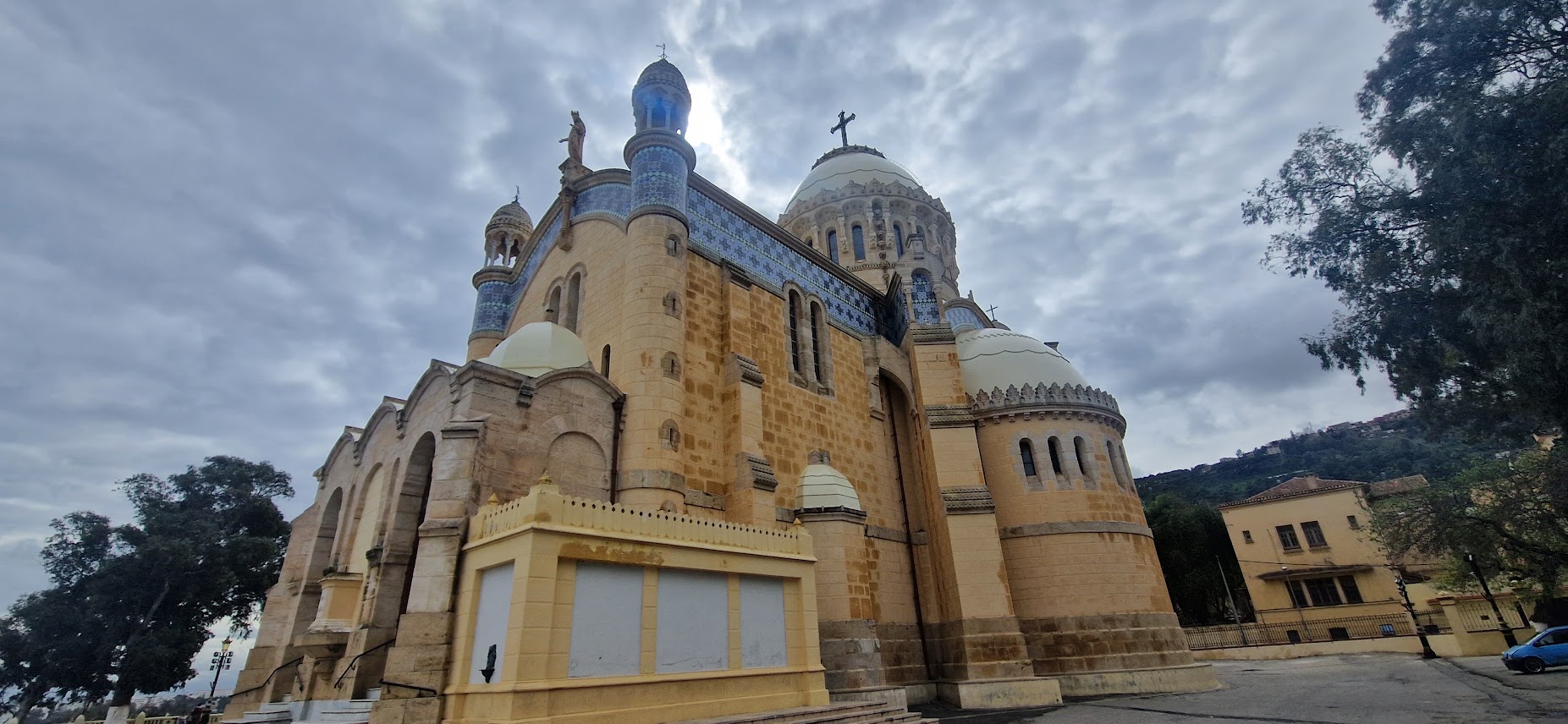 Bazilika Gospe od Afrike