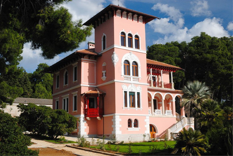 Tragovi austrijske aristokratije: Jedna od vila sa početka 20. veka u uvali Čikat u Malom Lošinju